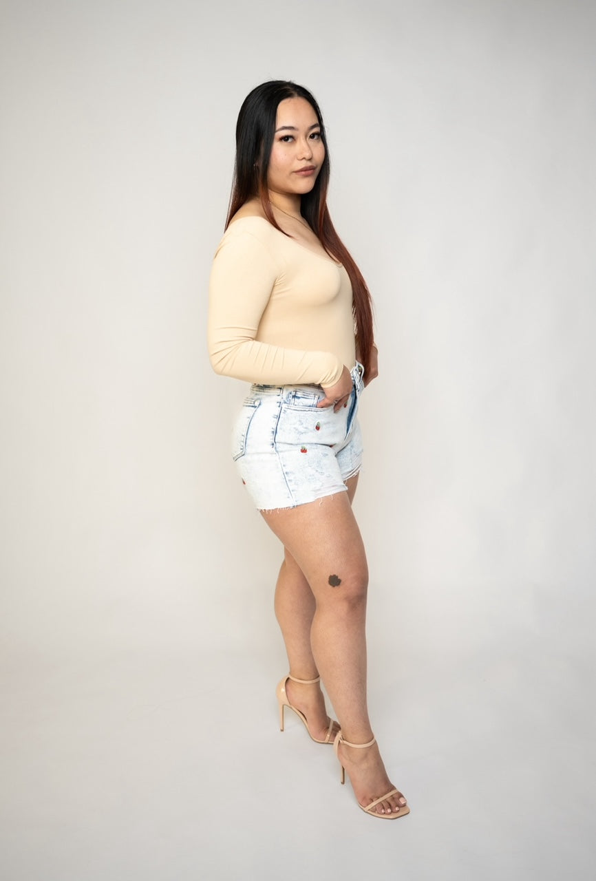 Cherry Embroidery Shorts